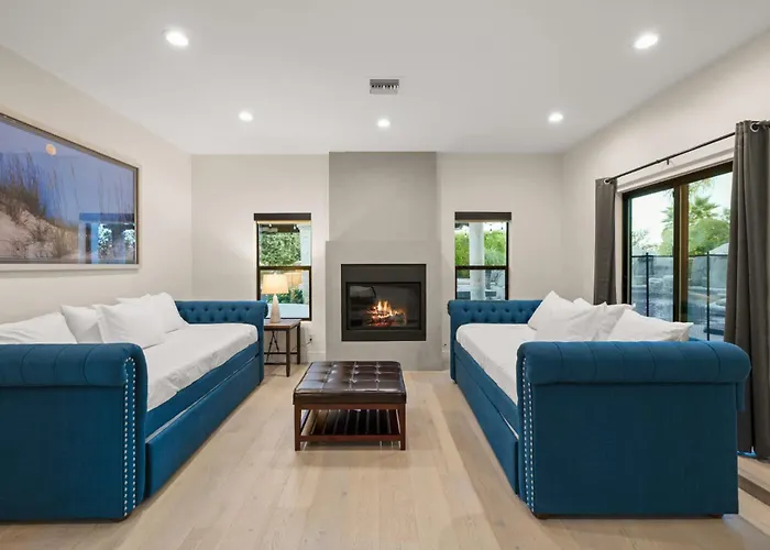 Sweetwater Luxury - Pool Volleyball & Holiday home Scottsdale