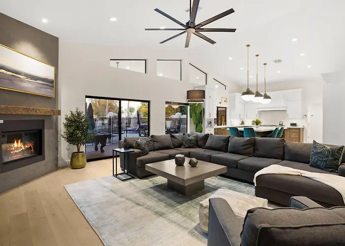 Sweetwater Luxury - Pool Volleyball & Holiday home *